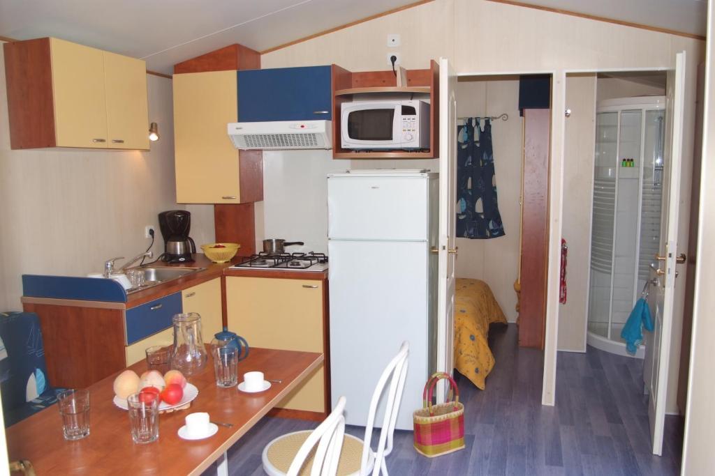 Camping Les Palmiers Hyères Habitación foto